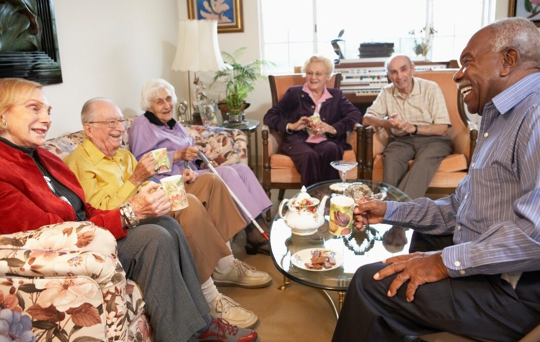 How Independent Living Communities Foster Socialization for Seniors
